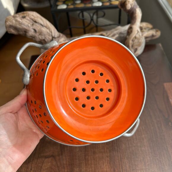 Vintage Orange Colander Strainer Made of Enamel on Steel - Picture 6 of 8